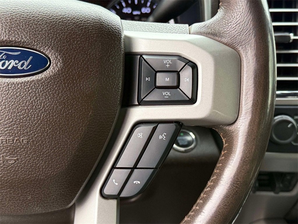 2017 Ford Super Duty F-250 SRW Lariat