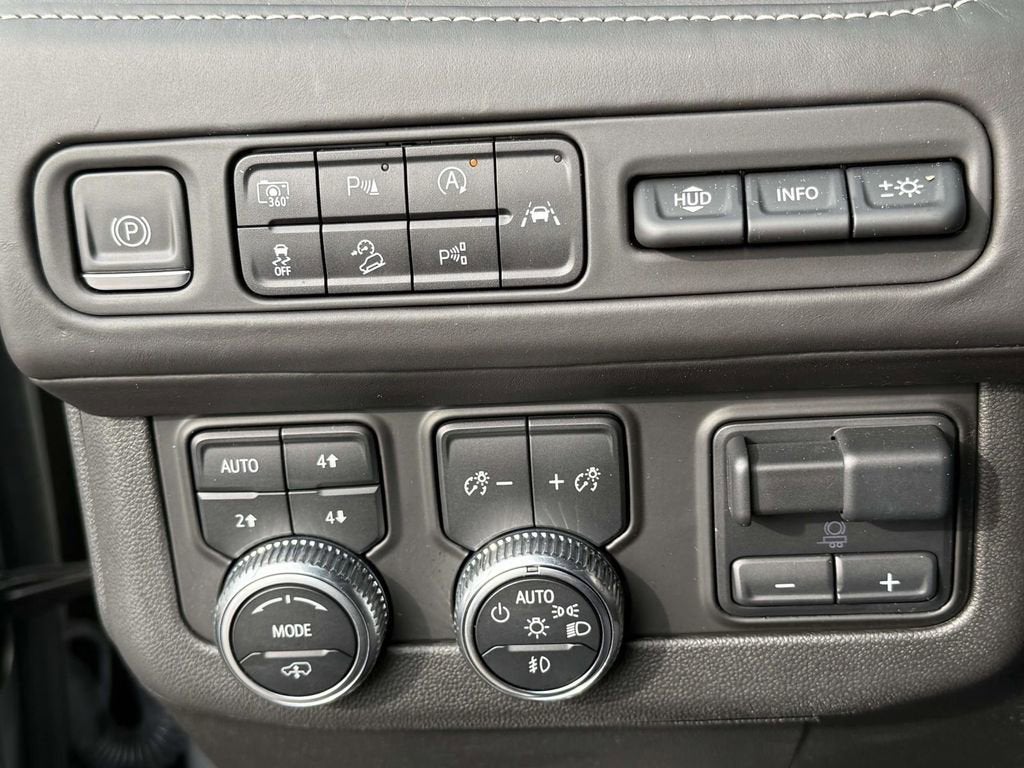 2023 GMC Yukon XL Denali Ultimate