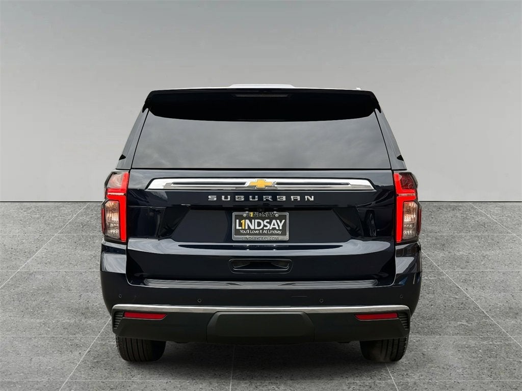 2023 Chevrolet Suburban LS