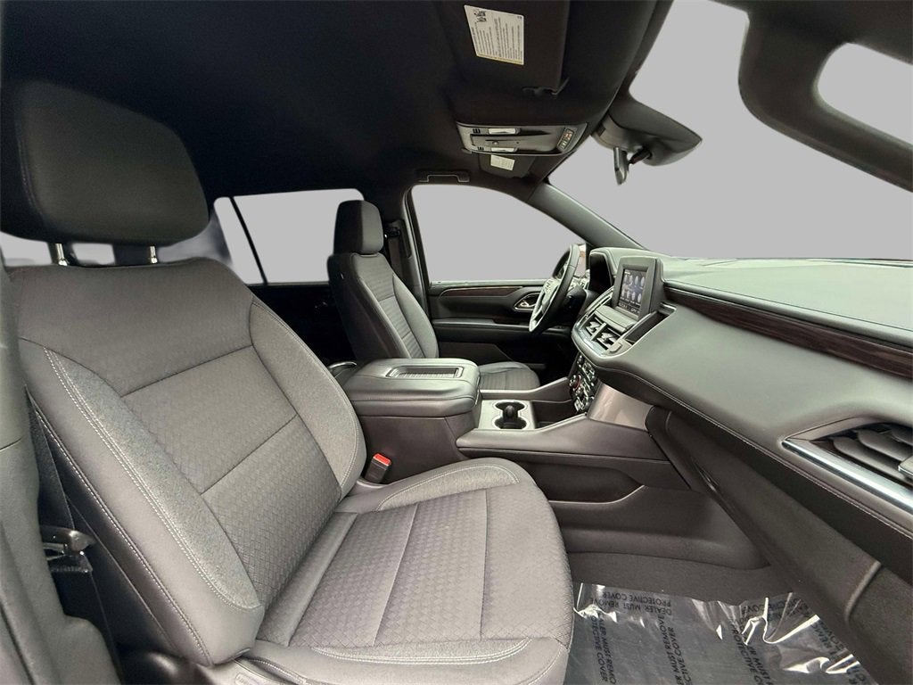 2023 Chevrolet Suburban LS