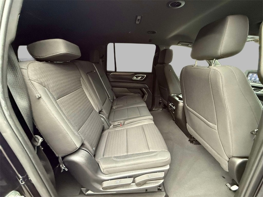 2023 Chevrolet Suburban LS