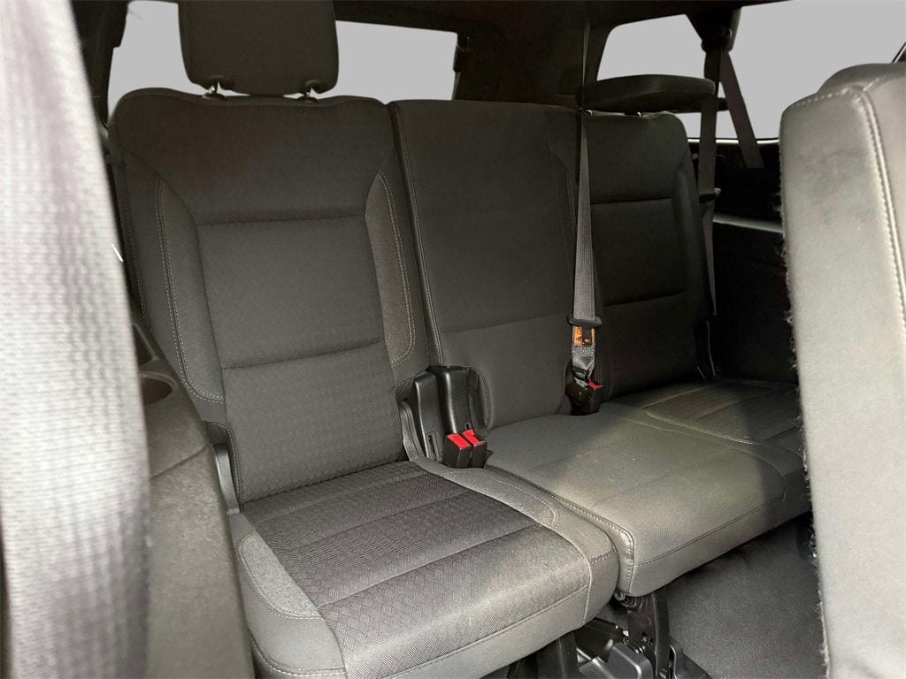 2023 Chevrolet Suburban LS