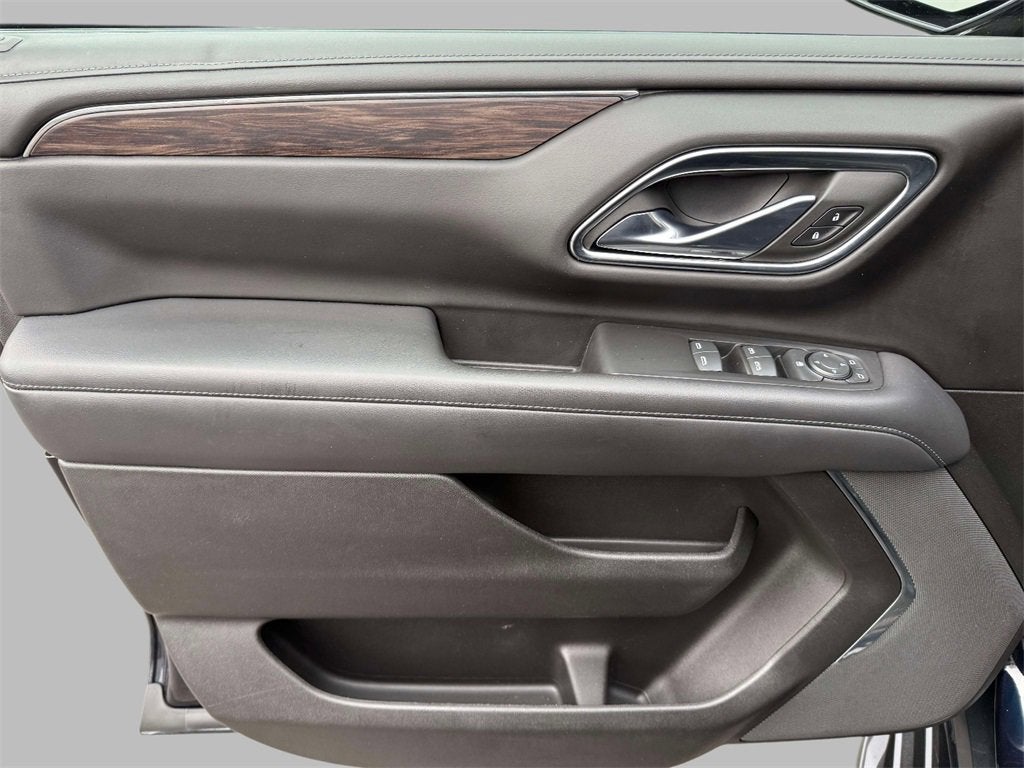 2023 Chevrolet Suburban LS