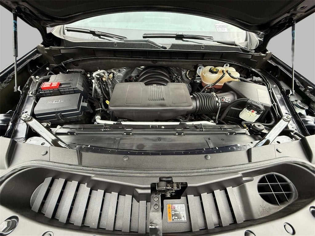 2023 Chevrolet Suburban LS