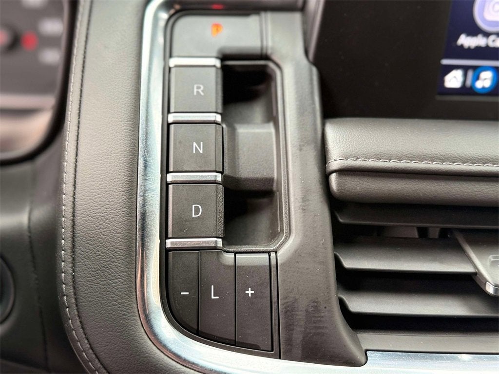 2023 Chevrolet Suburban LS