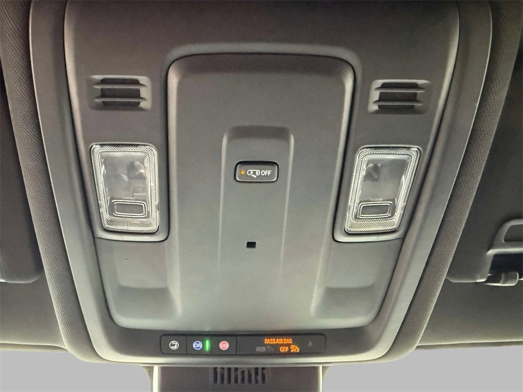 2023 Chevrolet Suburban LS