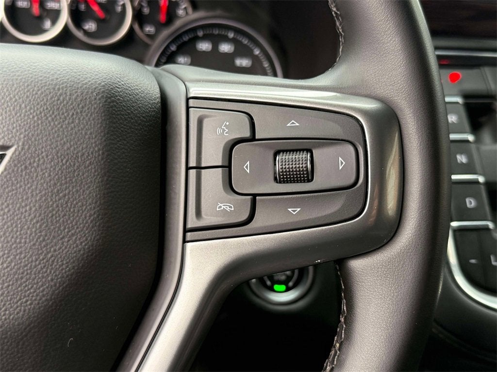 2023 Chevrolet Suburban LS