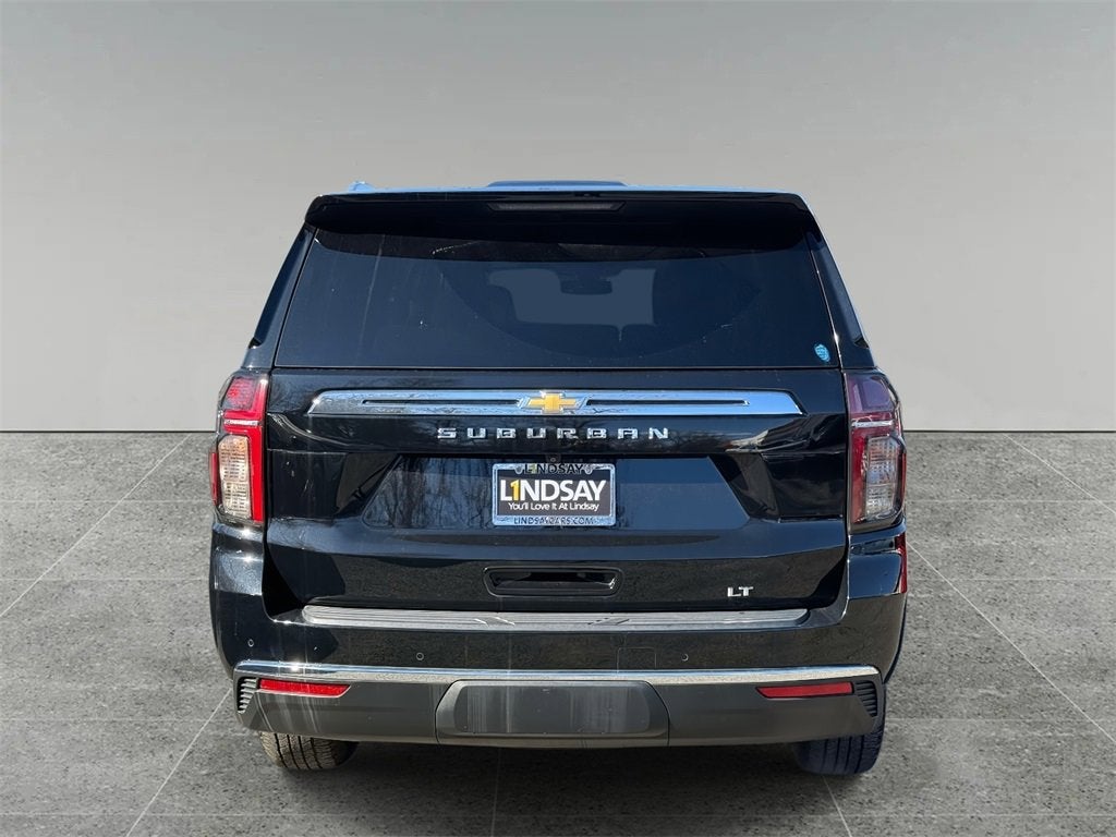 2022 Chevrolet Suburban LT