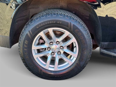 2022 Chevrolet Suburban LT