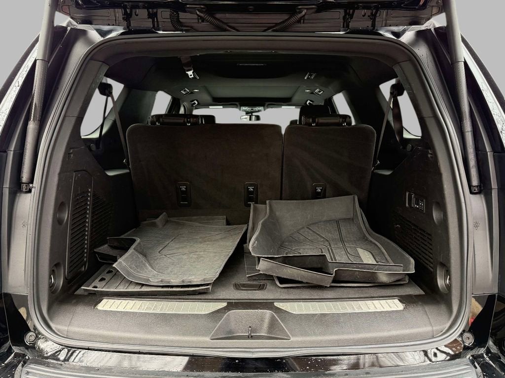 2024 Chevrolet Suburban RST