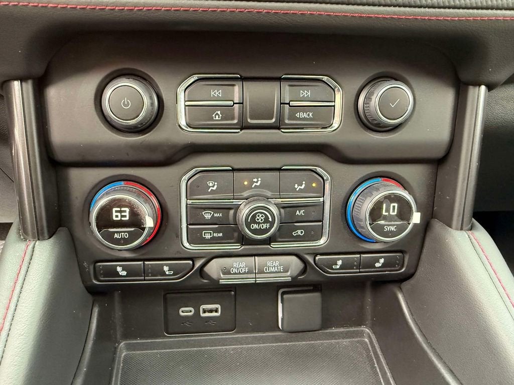 2024 Chevrolet Suburban RST