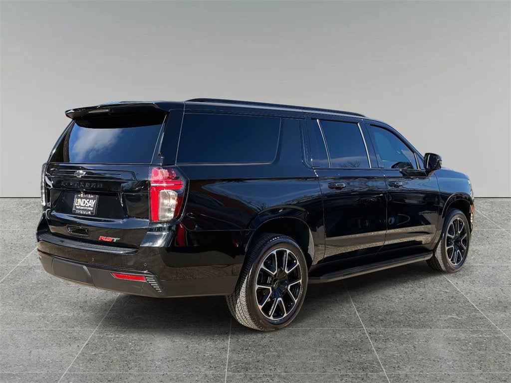 2024 Chevrolet Suburban RST