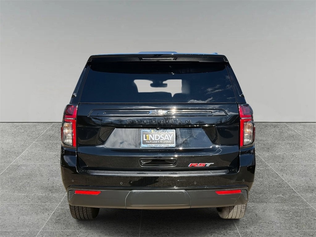 2024 Chevrolet Suburban RST
