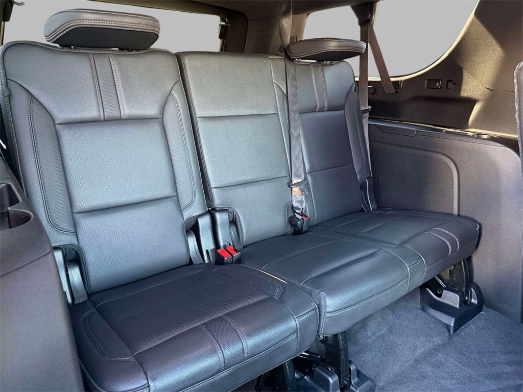 2021 Chevrolet Suburban RST