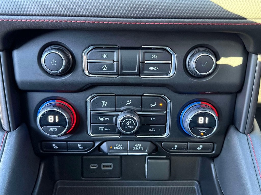 2021 Chevrolet Suburban RST