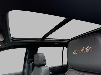 2023 Chevrolet Suburban High Country