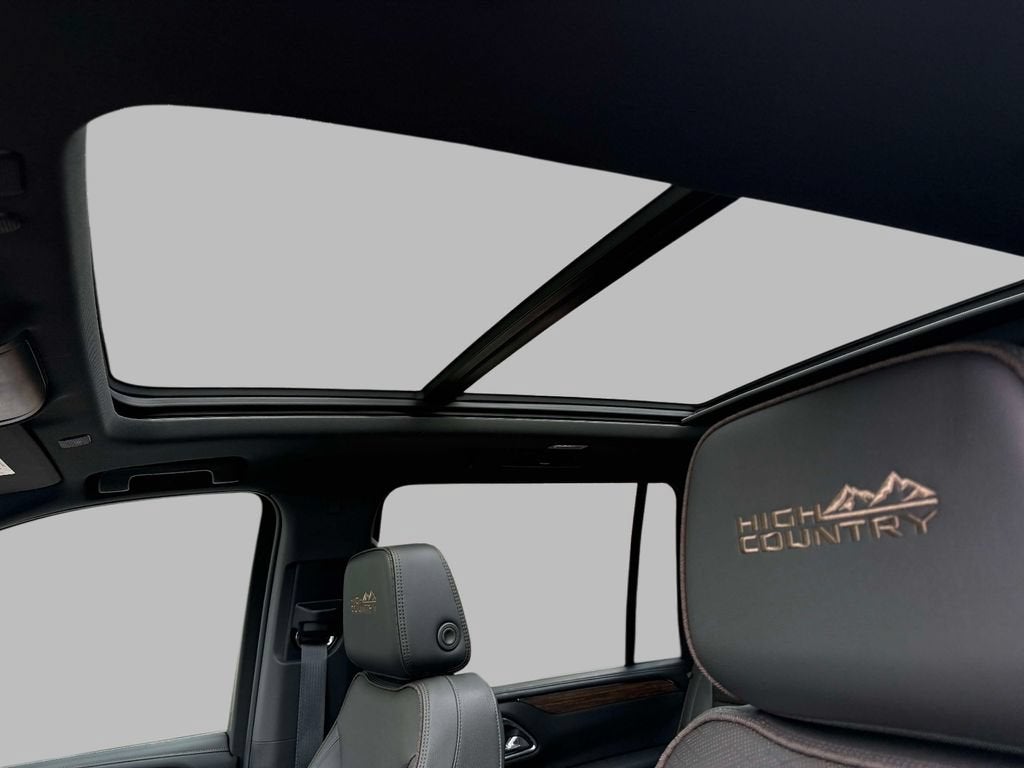 2023 Chevrolet Suburban High Country