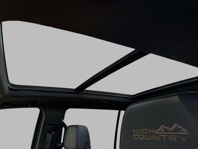 2022 Chevrolet Suburban High Country