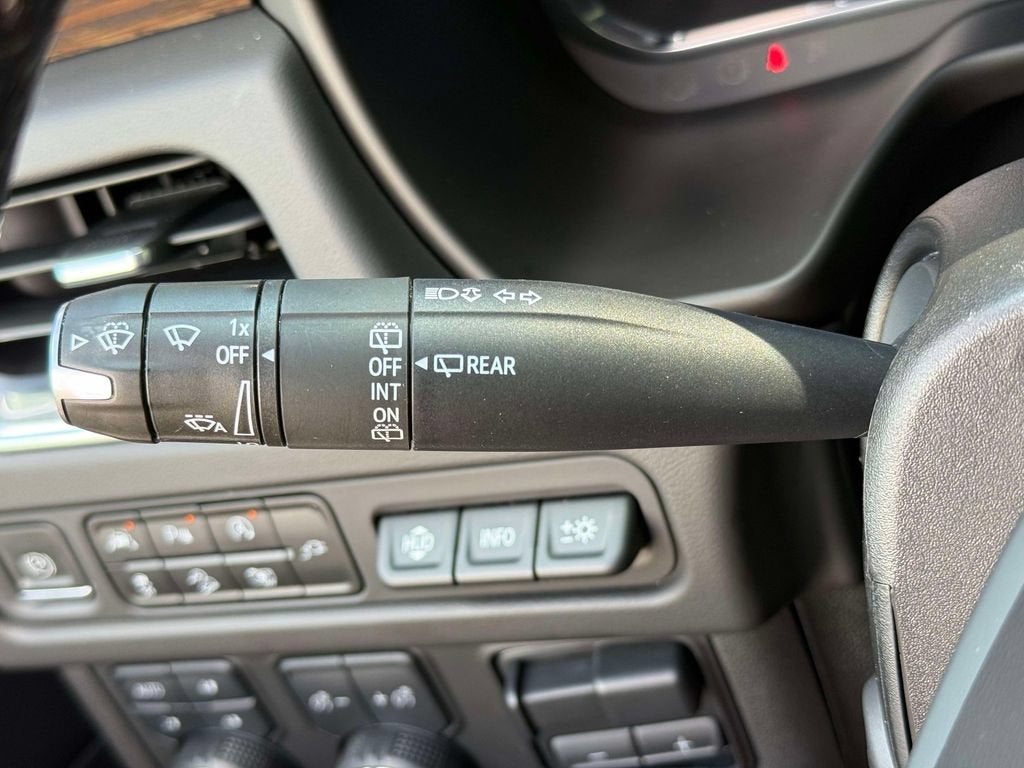 2022 Chevrolet Suburban High Country