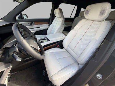 2026 Cadillac VISTIQ Luxury