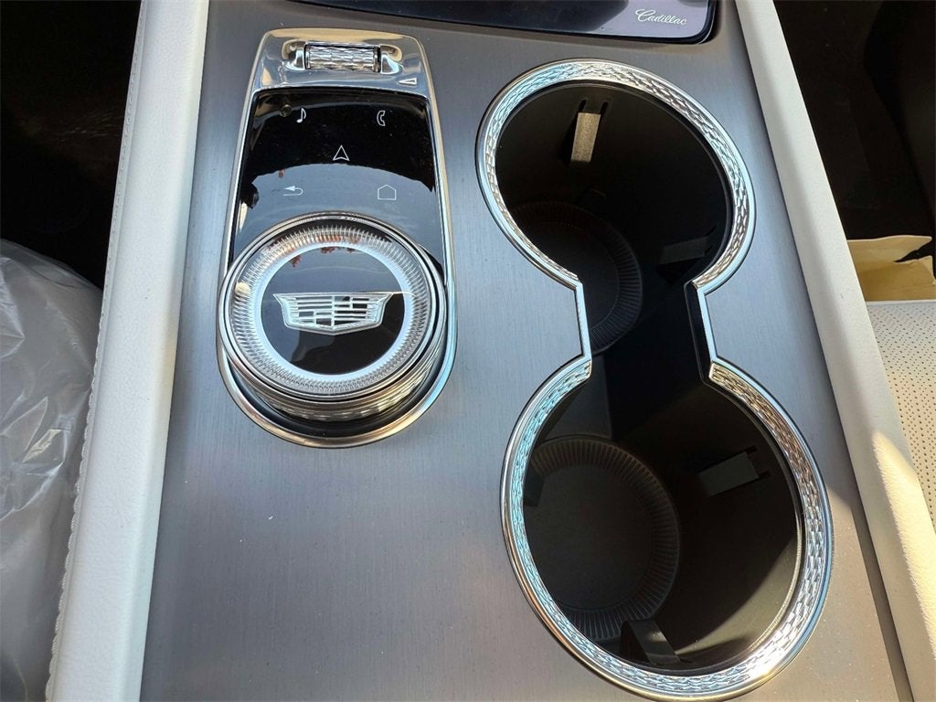 2026 Cadillac VISTIQ Luxury