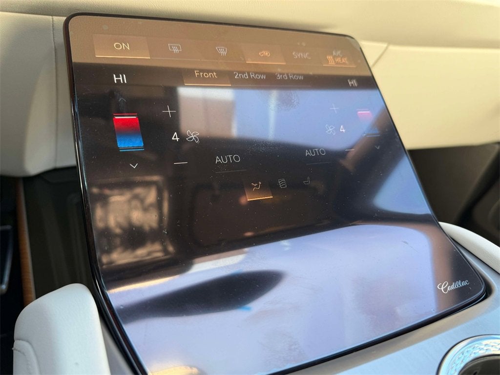 2026 Cadillac VISTIQ Luxury