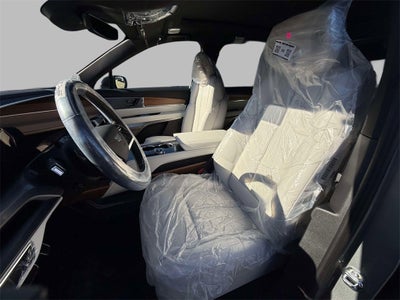 2026 Cadillac VISTIQ Luxury