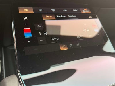 2026 Cadillac VISTIQ Luxury