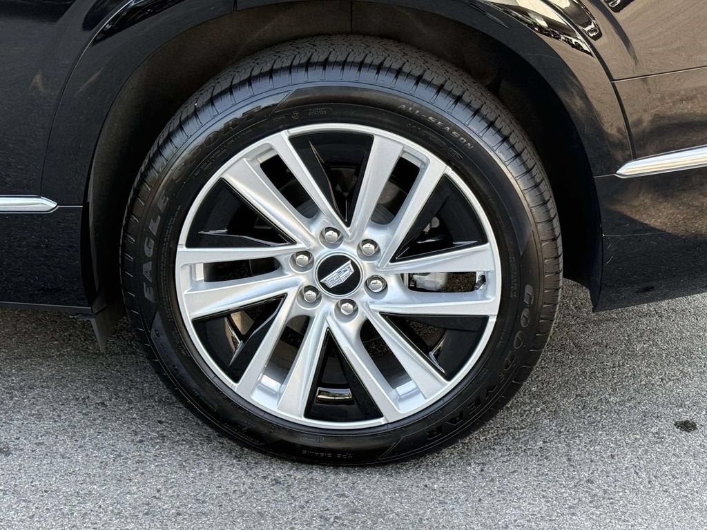 2026 Cadillac VISTIQ Luxury