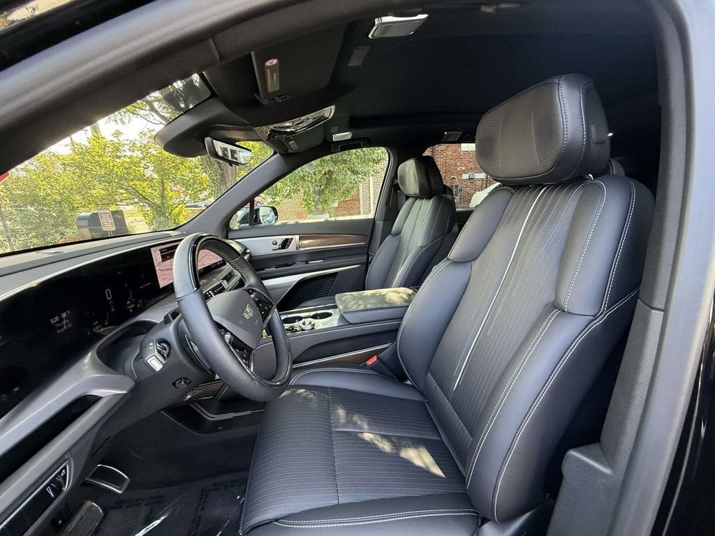 2026 Cadillac VISTIQ Luxury