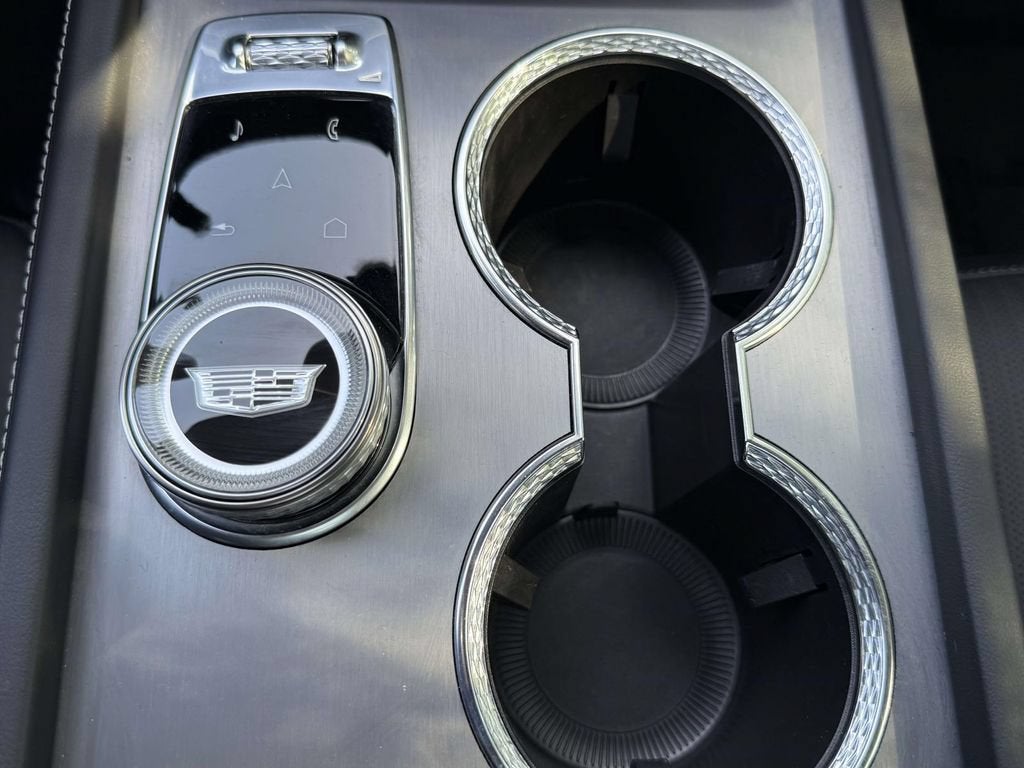 2026 Cadillac VISTIQ Luxury