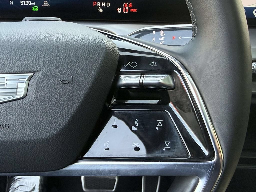 2026 Cadillac VISTIQ Luxury