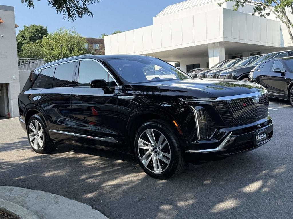 2026 Cadillac VISTIQ Luxury