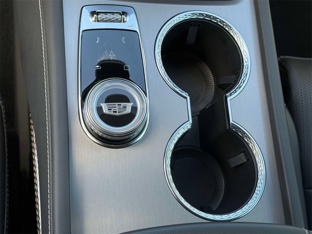 2026 Cadillac VISTIQ Luxury