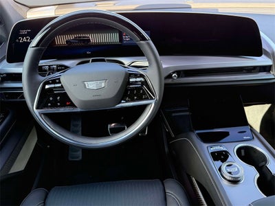 2026 Cadillac VISTIQ Luxury