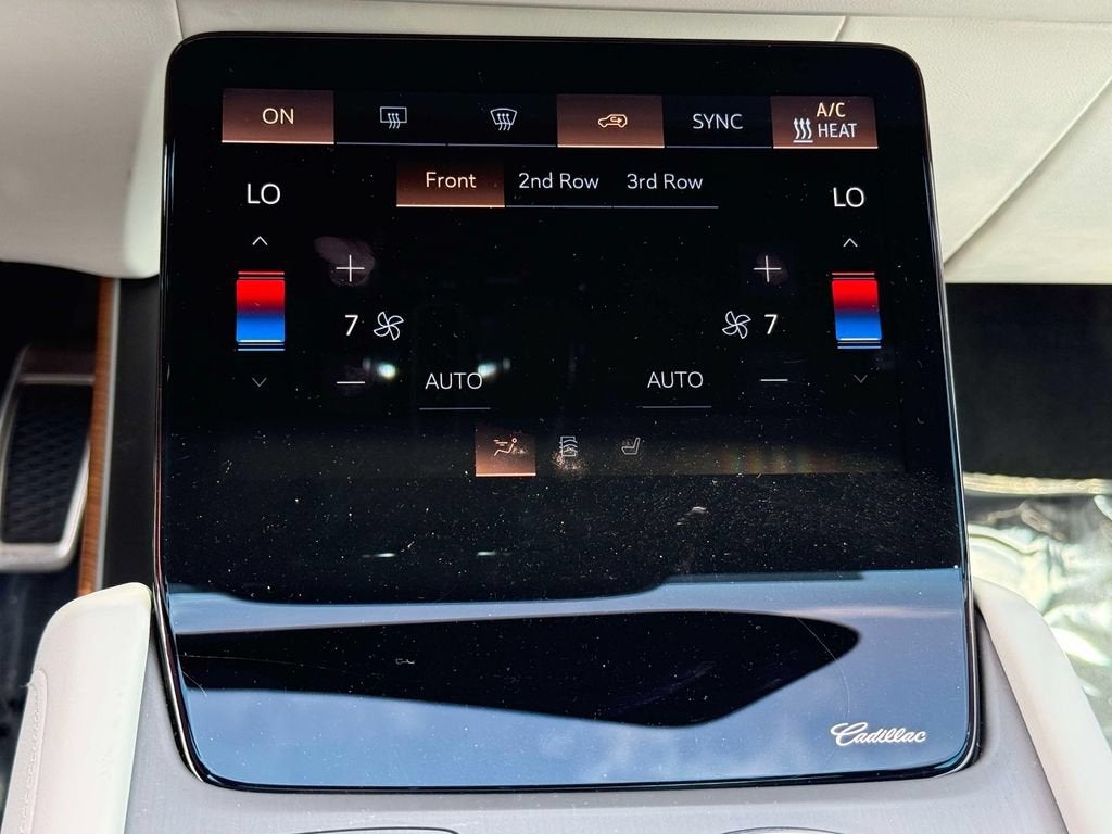 2026 Cadillac VISTIQ Luxury