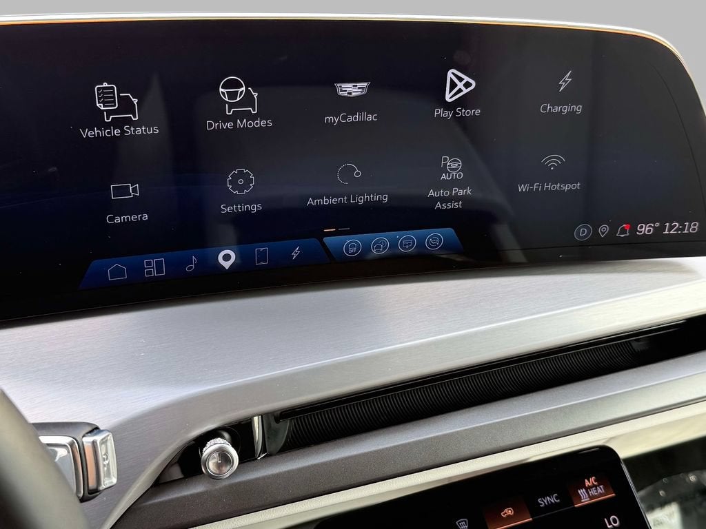 2026 Cadillac VISTIQ Luxury