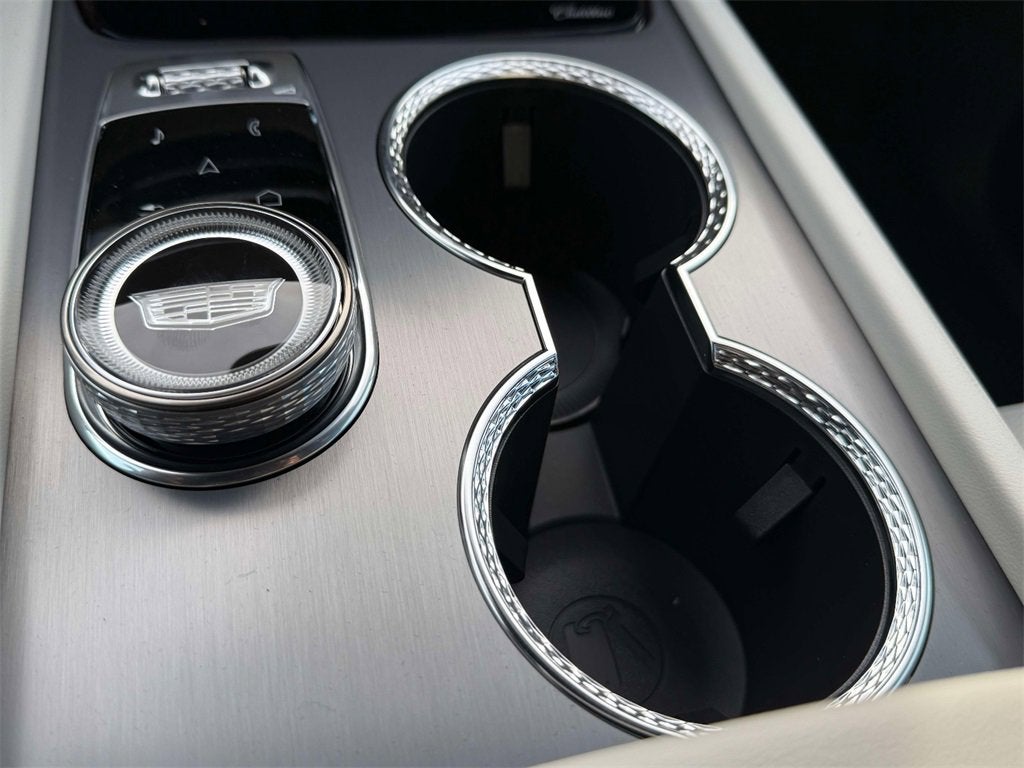 2026 Cadillac VISTIQ Luxury