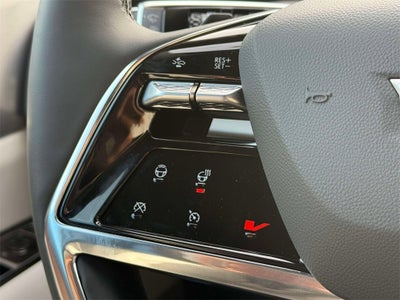 2026 Cadillac VISTIQ Luxury