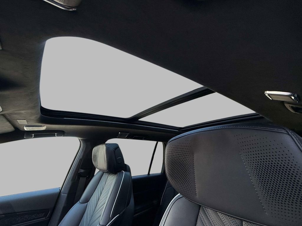 2026 Cadillac VISTIQ Platinum