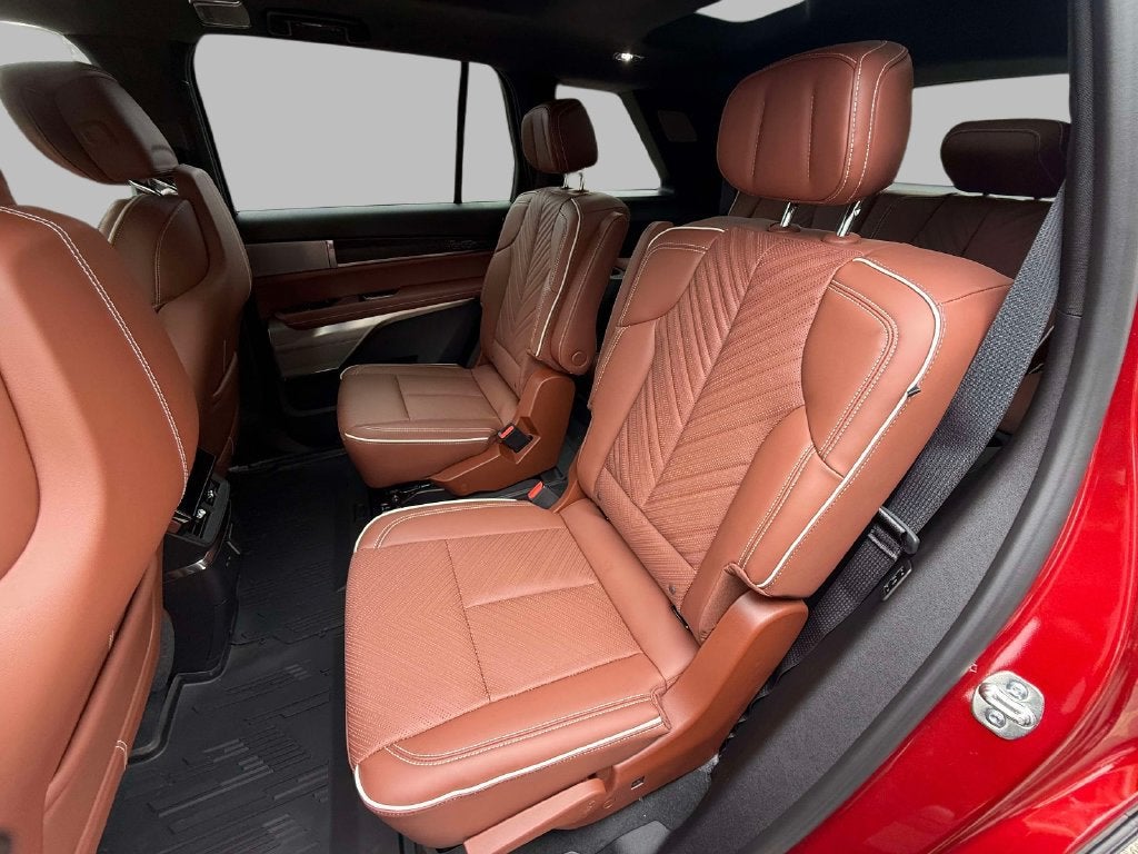 2027 Cadillac VISTIQ Platinum