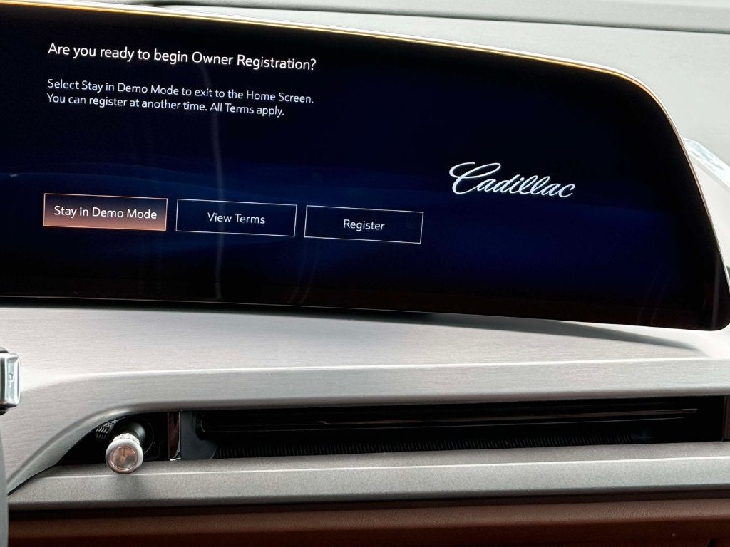 2027 Cadillac VISTIQ Platinum