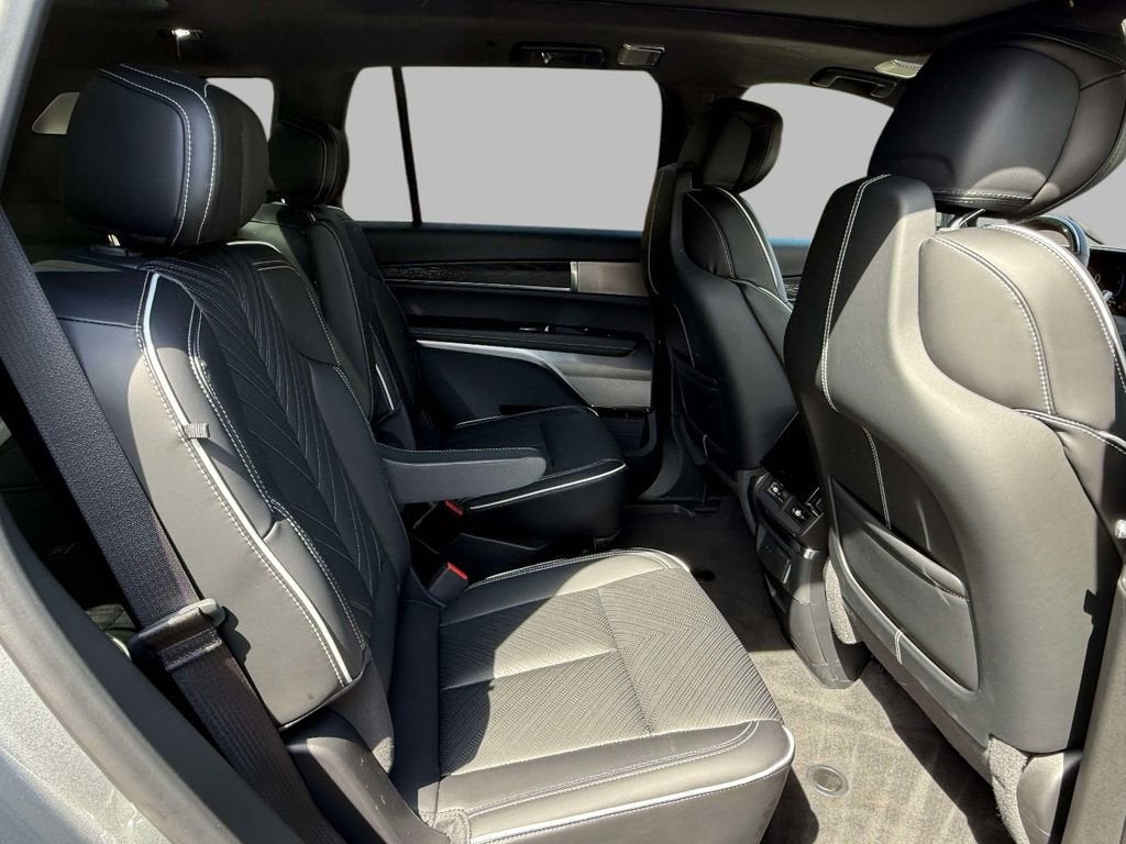 2026 Cadillac VISTIQ Platinum