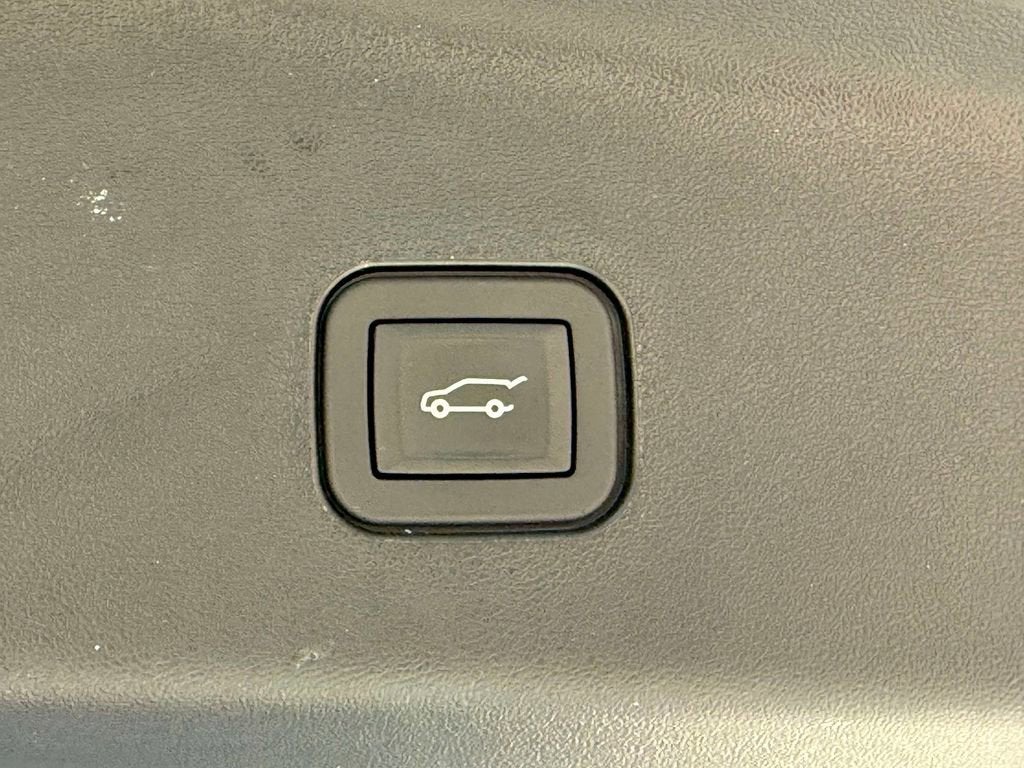 2026 Cadillac VISTIQ Platinum