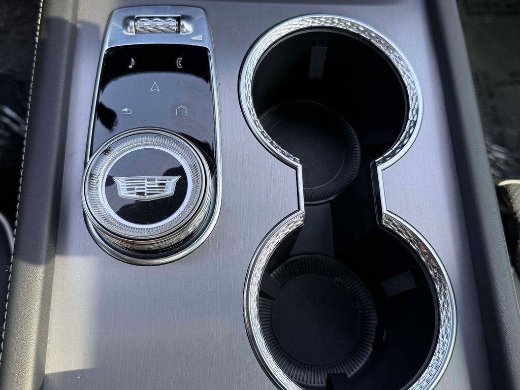 2026 Cadillac VISTIQ Platinum