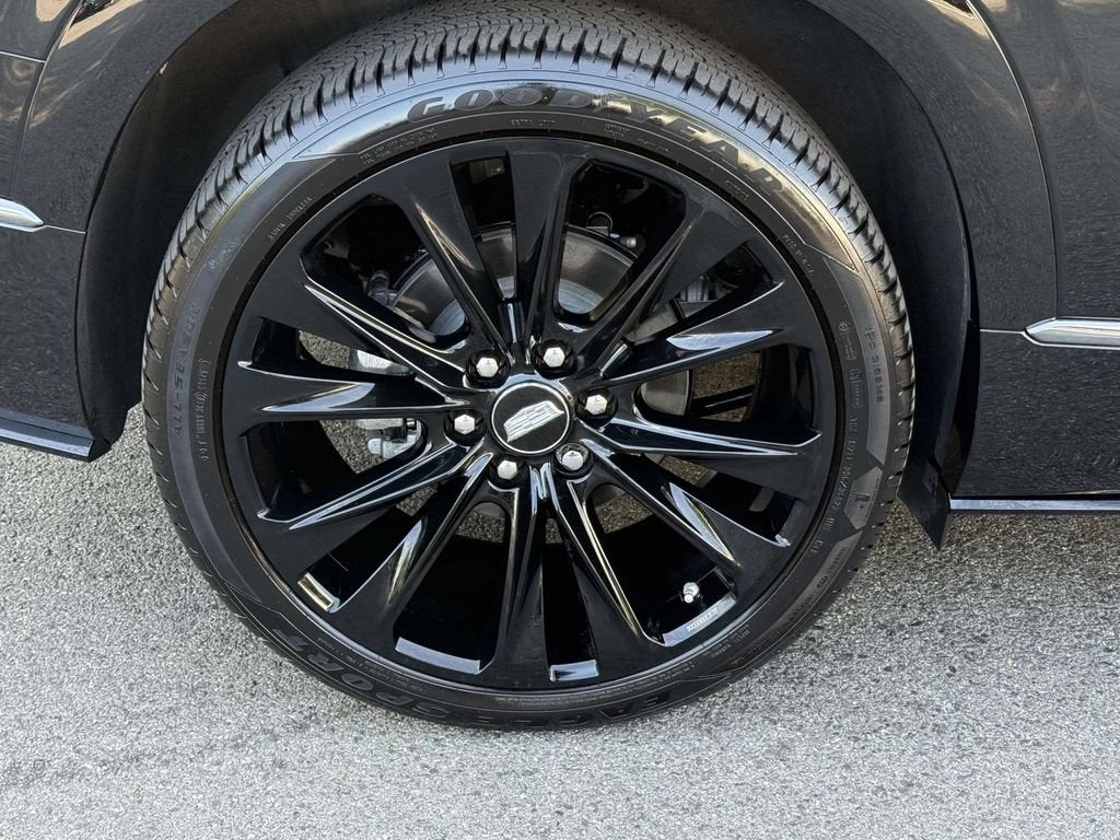 2026 Cadillac VISTIQ Platinum
