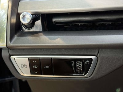 2026 Cadillac VISTIQ Platinum