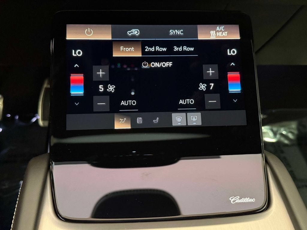 2027 Cadillac VISTIQ Platinum
