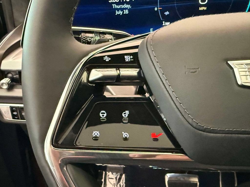 2027 Cadillac VISTIQ Platinum