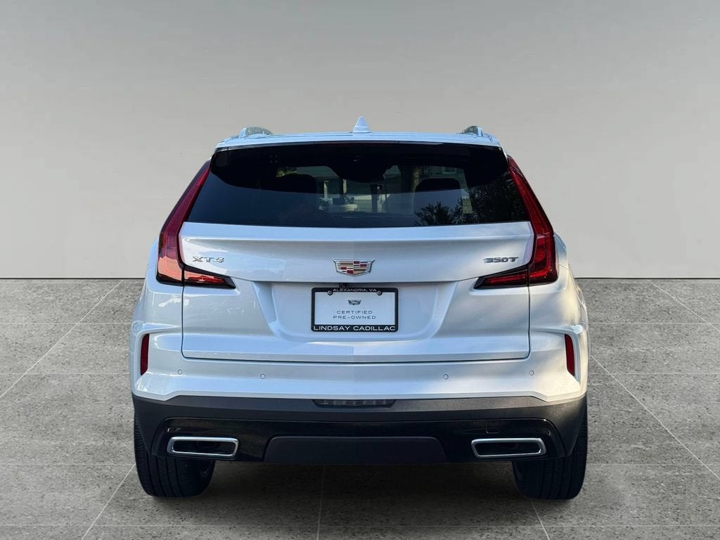 2025 Cadillac XT4 Premium Luxury